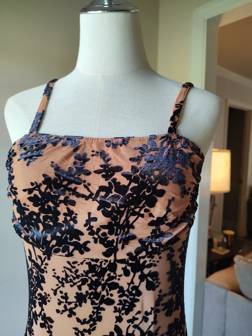 Women's Peach Floral Velvet Burnout Stretch Slip Max Dress Medium